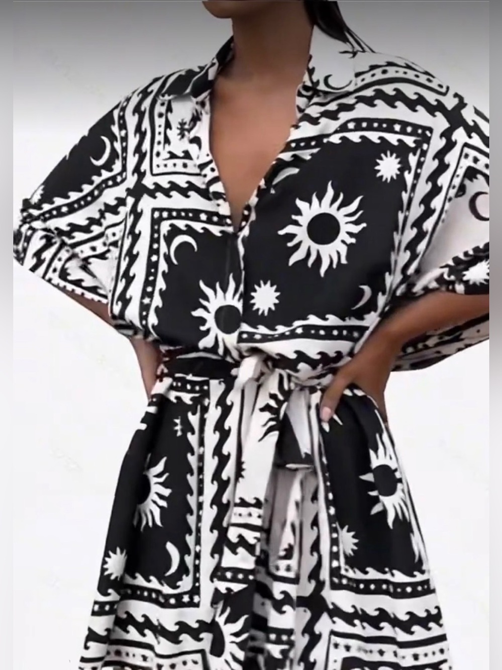 Sun Patterned Collared Romper